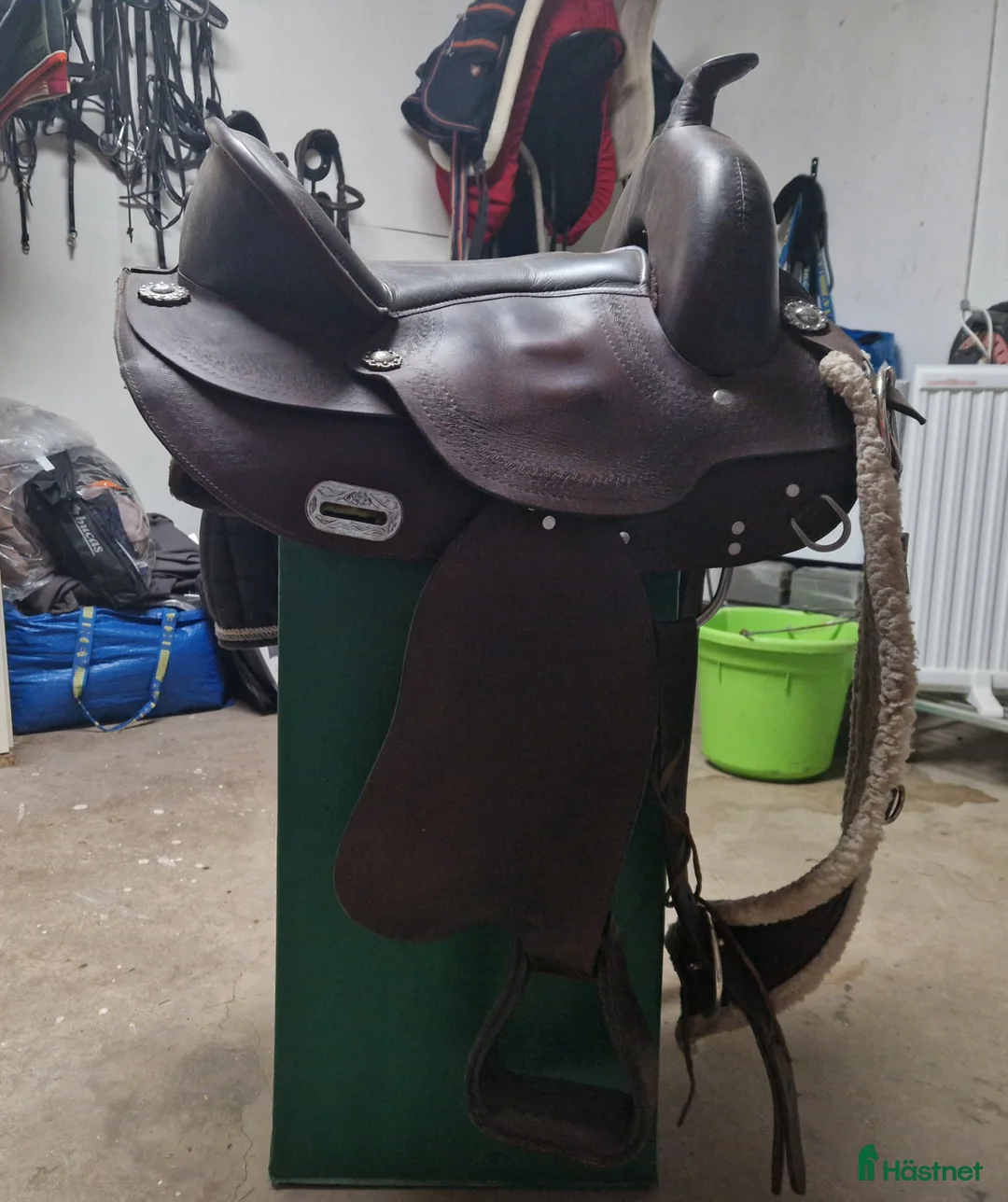 Sadlar hästutrustning till salu: Bomlös westernsadel  i Gävle - Annons 2