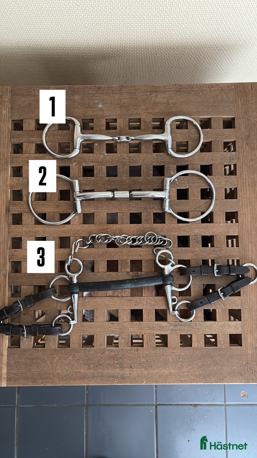 Bett hästutrustning till salu: Olika bett i Gränna - Annons 1