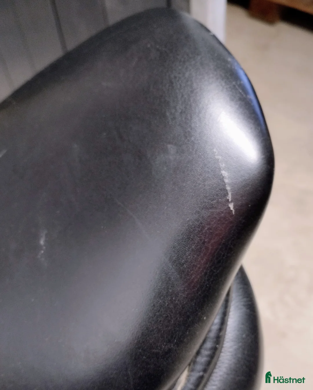 Sadlar hästutrustning till salu: Svart Fairfield flatback stl 17". - Annons 2