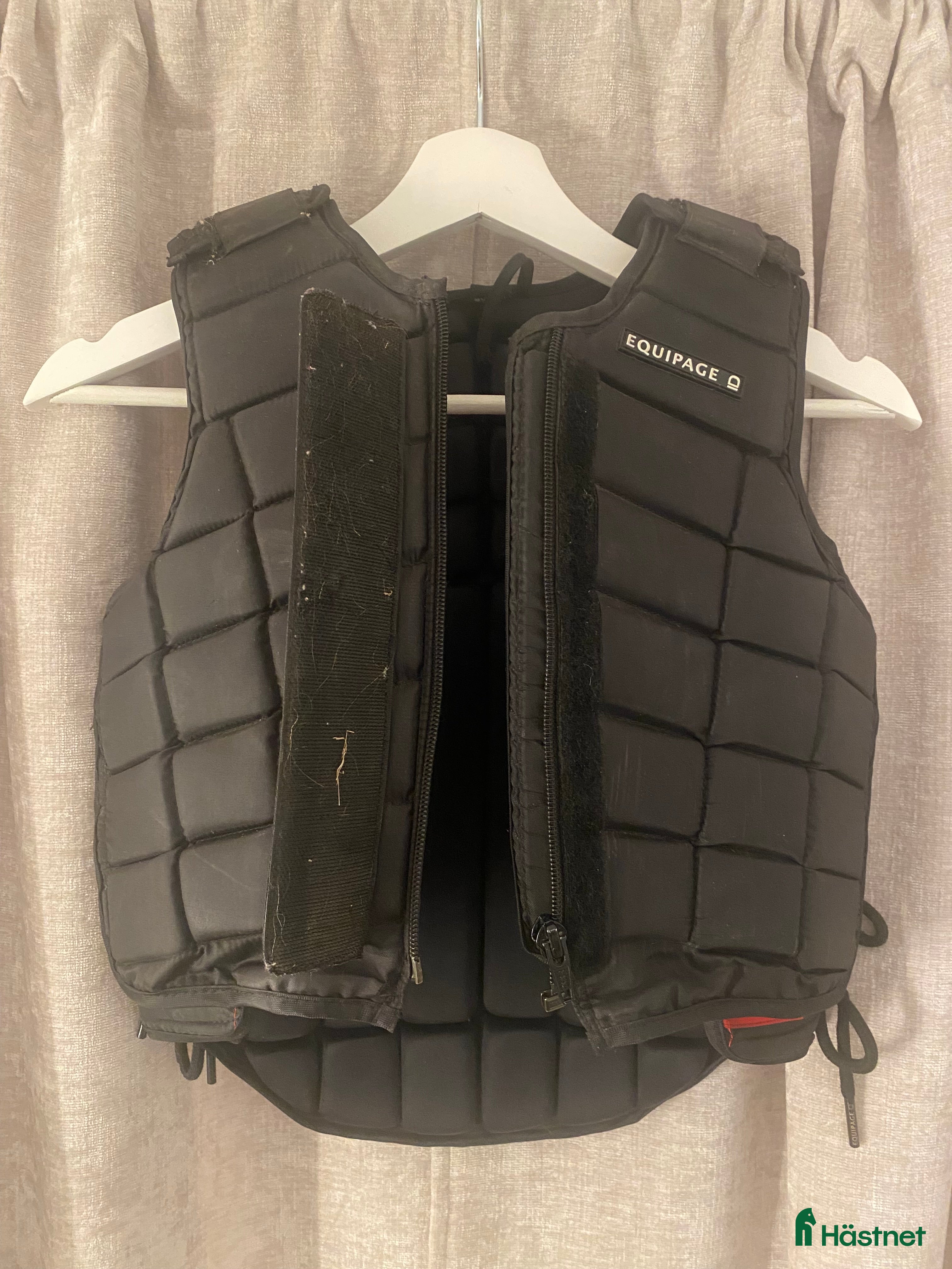 Säkerhetsvästar ryttarutrustning till salu: Equipage säkerhetsväst  i Borlänge - Annons 16