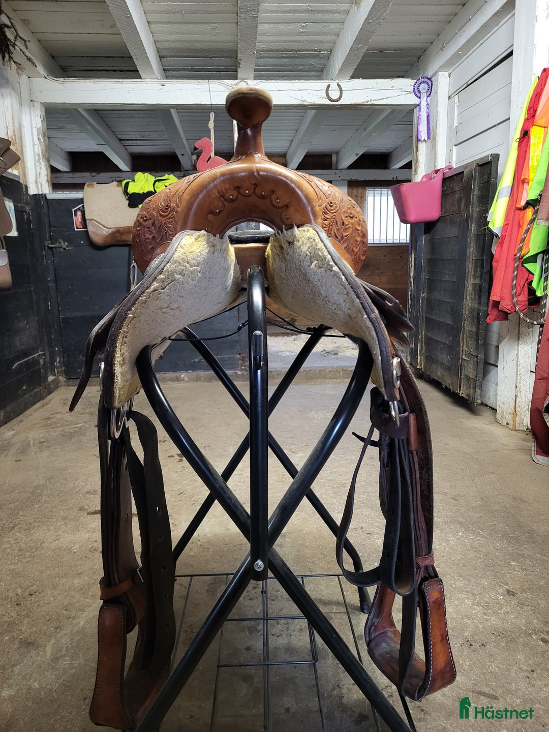 Sadlar hästutrustning till salu: Circle Y Equitation Saddle, 16", SQHB i Nye - Annons 3