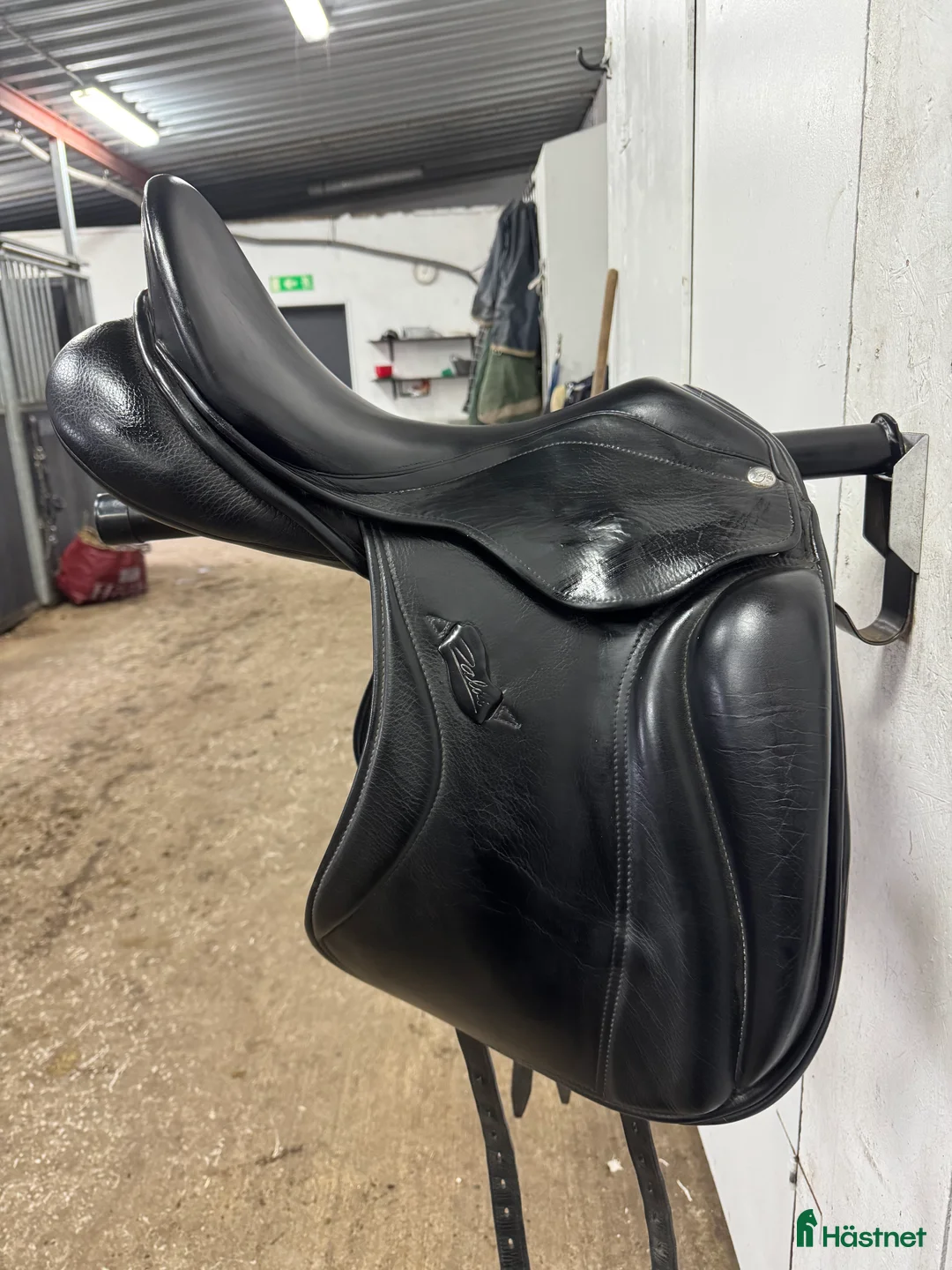 Sadlar hästutrustning till salu: Super skön Zaldi sadel - Annons 2