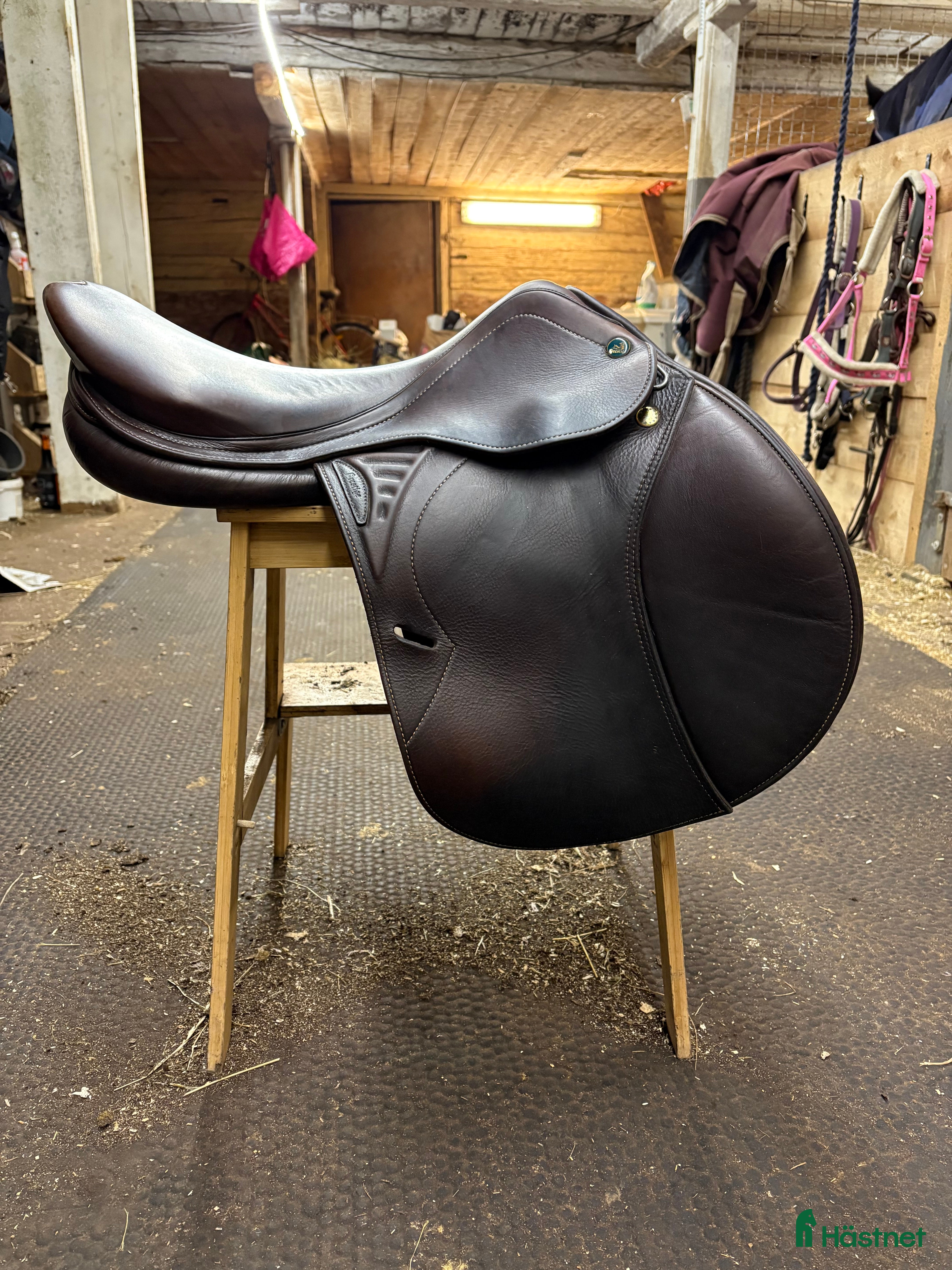 Sadlar hästutrustning Skön hoppsadel! i Huskvarna - Annons 4