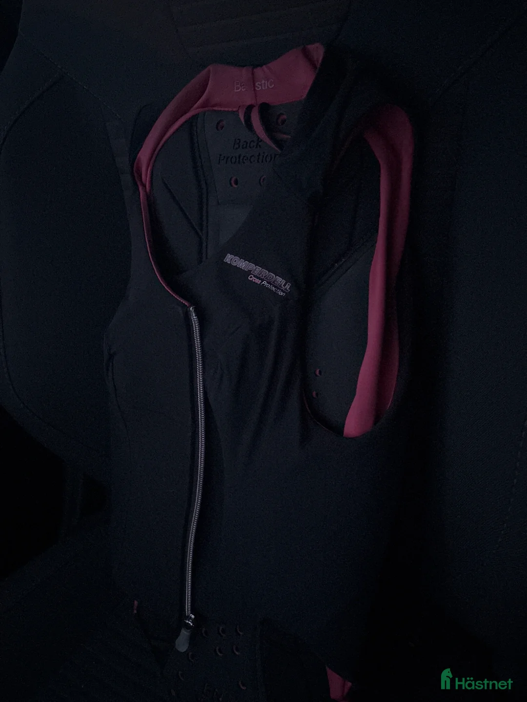 Säkerhetsvästar ryttarutrustning till salu: Komperdell Cross Protection i Tollered - Annons 1