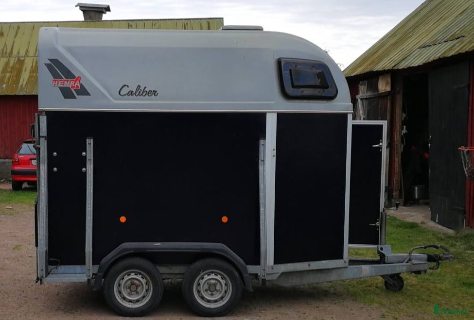 Hästtransporter  fordon & transport till salu: 1,5 hästars extra hög med aluminiumgolv - Annons 4