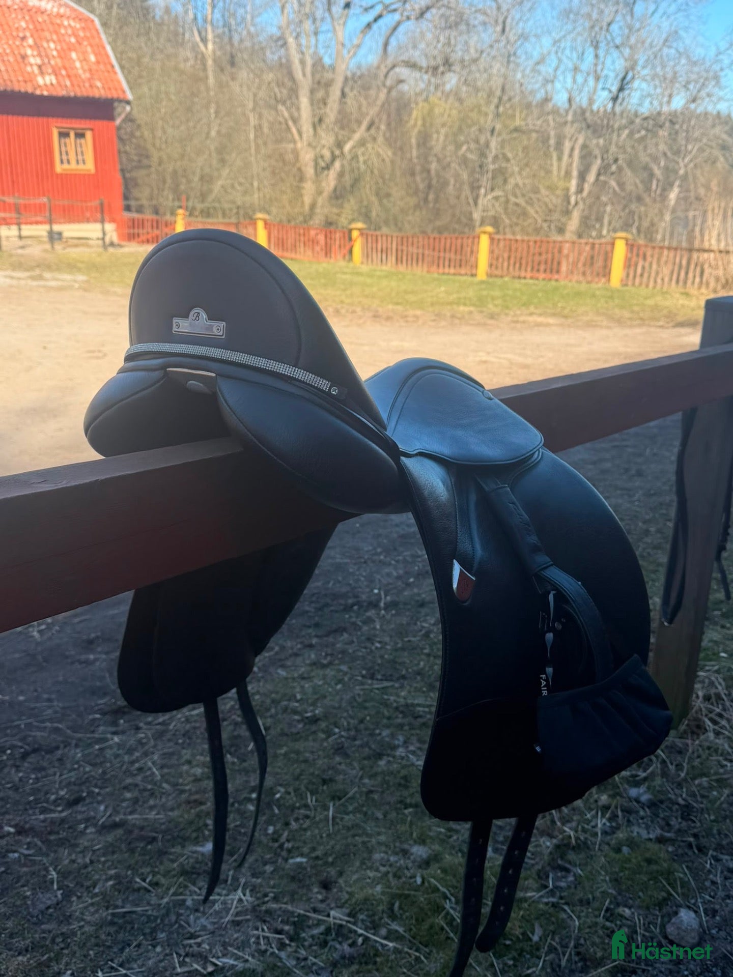 Sadlar hästutrustning Bates Dressage CAIR, 17’, 10.500kr. - Annons 2