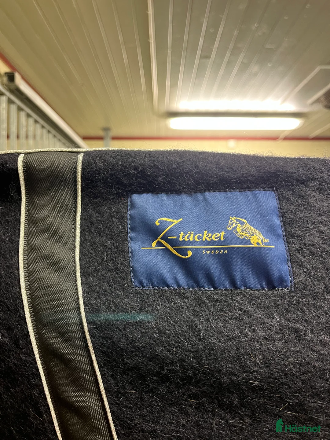 Täcken hästutrustning till salu: Ulltäcke från Z-täcket i Borås - Annons 2