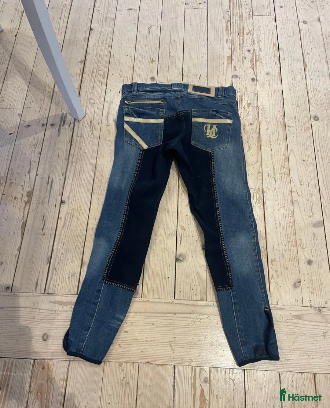 Ridbyxor ryttarutrustning till salu: Super coola jeansridbyxor i Norrköping - Annons 1