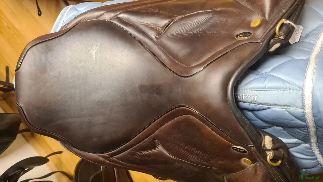 Sadlar hästutrustning till salu: Affectum Invisible i Hamneda - Annons 2