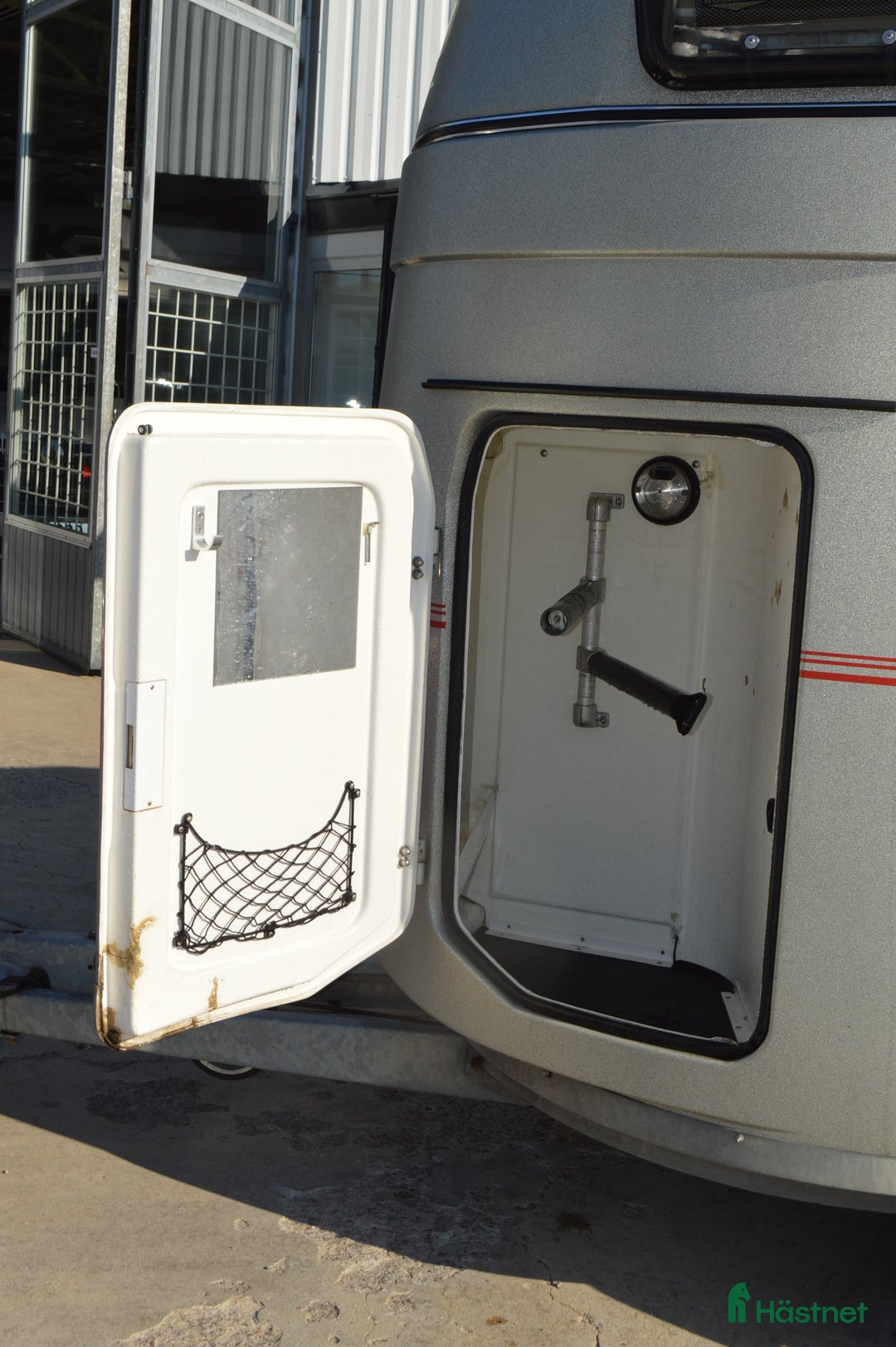 Hästtransporter  fordon & transport till salu: Böckmann Master 1300kg lastvikt i Kvicksund - Annons 3