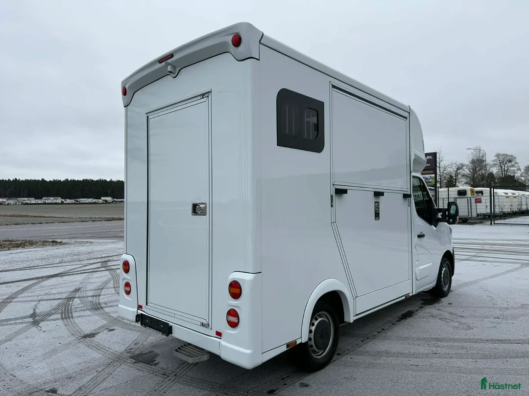 Hästlastbilar  fordon & transport till salu: NORDIC HORSE 3 *HÖG LASTVIKT*  i Köping - Annons 2
