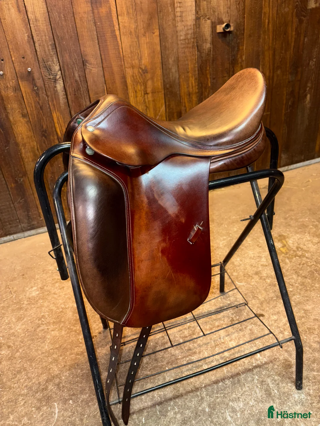 Sadlar hästutrustning till salu: Brun Amerigo Dressyr sadel - Annons 2