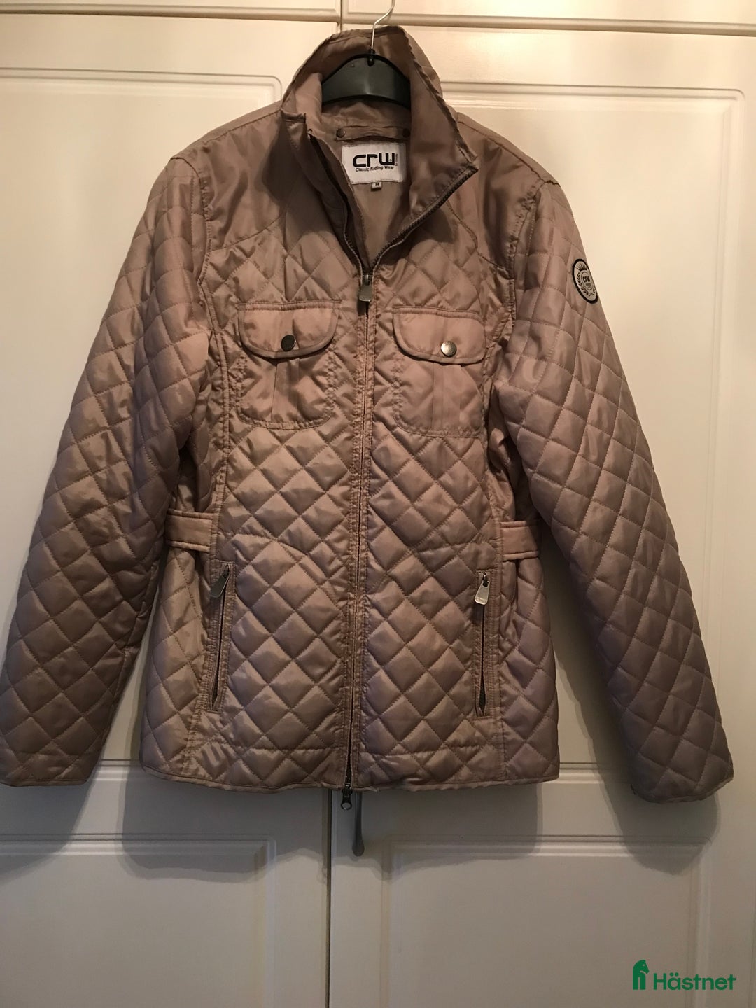 Jackor & Kavajer ryttarutrustning till salu: Ridjackor i nyskick i Töllsjö - Annons 6