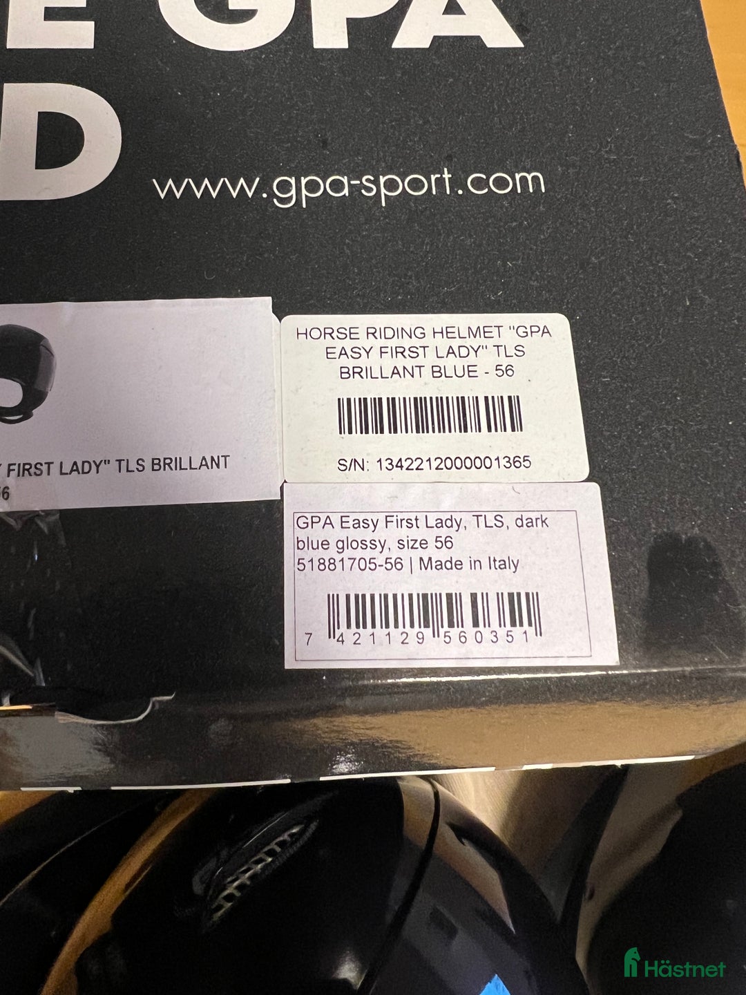 Hjälmar ryttarutrustning till salu: Superfin hjälm i Ödsmål - Annons 2