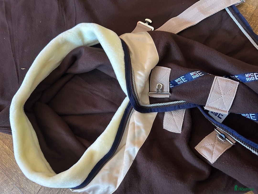 Täcken hästutrustning till salu: Nytt tjockt fleecetäcke i Hörby - Annons 2