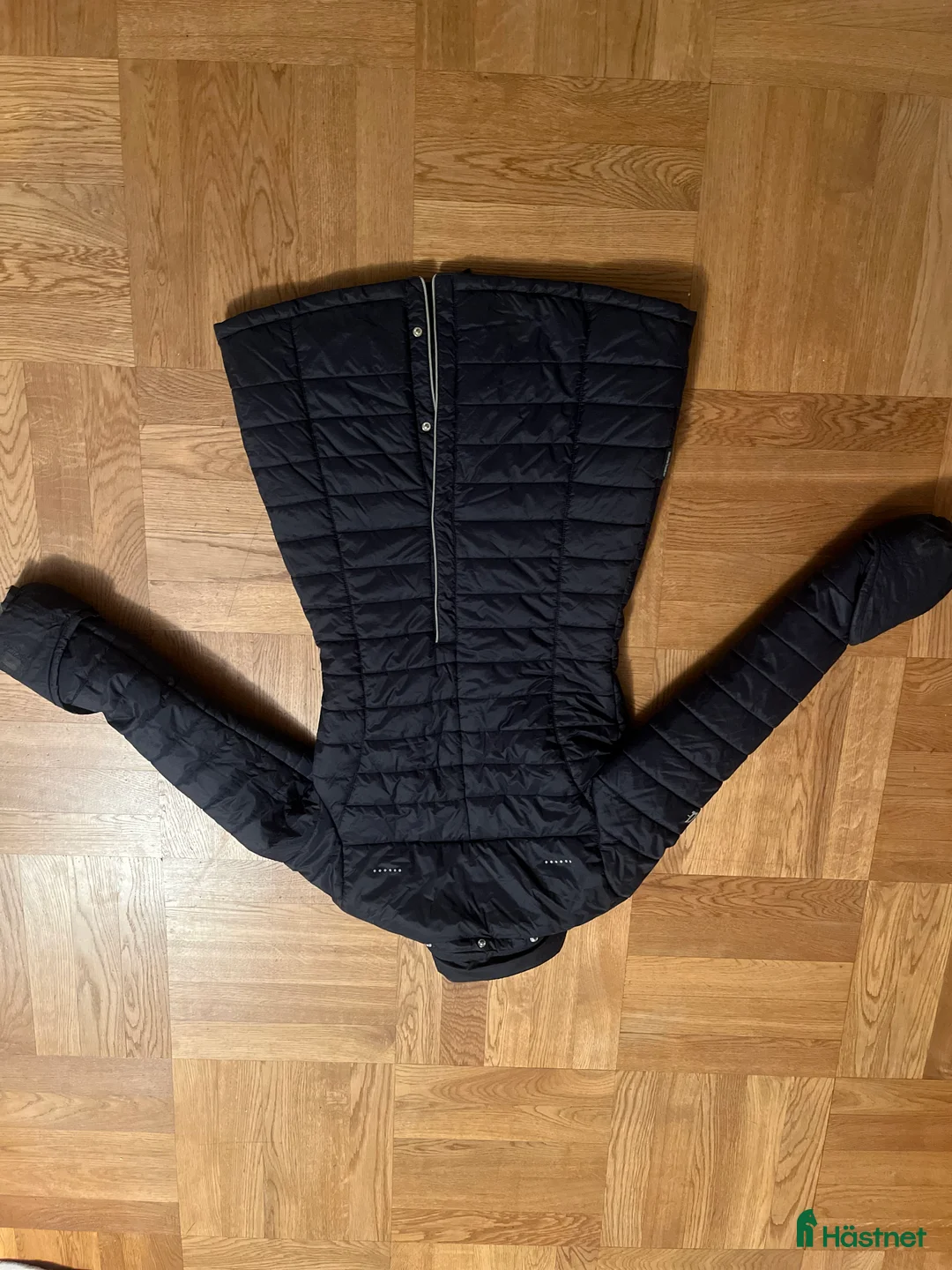 Jackor & Kavajer ryttarutrustning till salu: Uhip longjacket junior i Stockholm - Annons 2