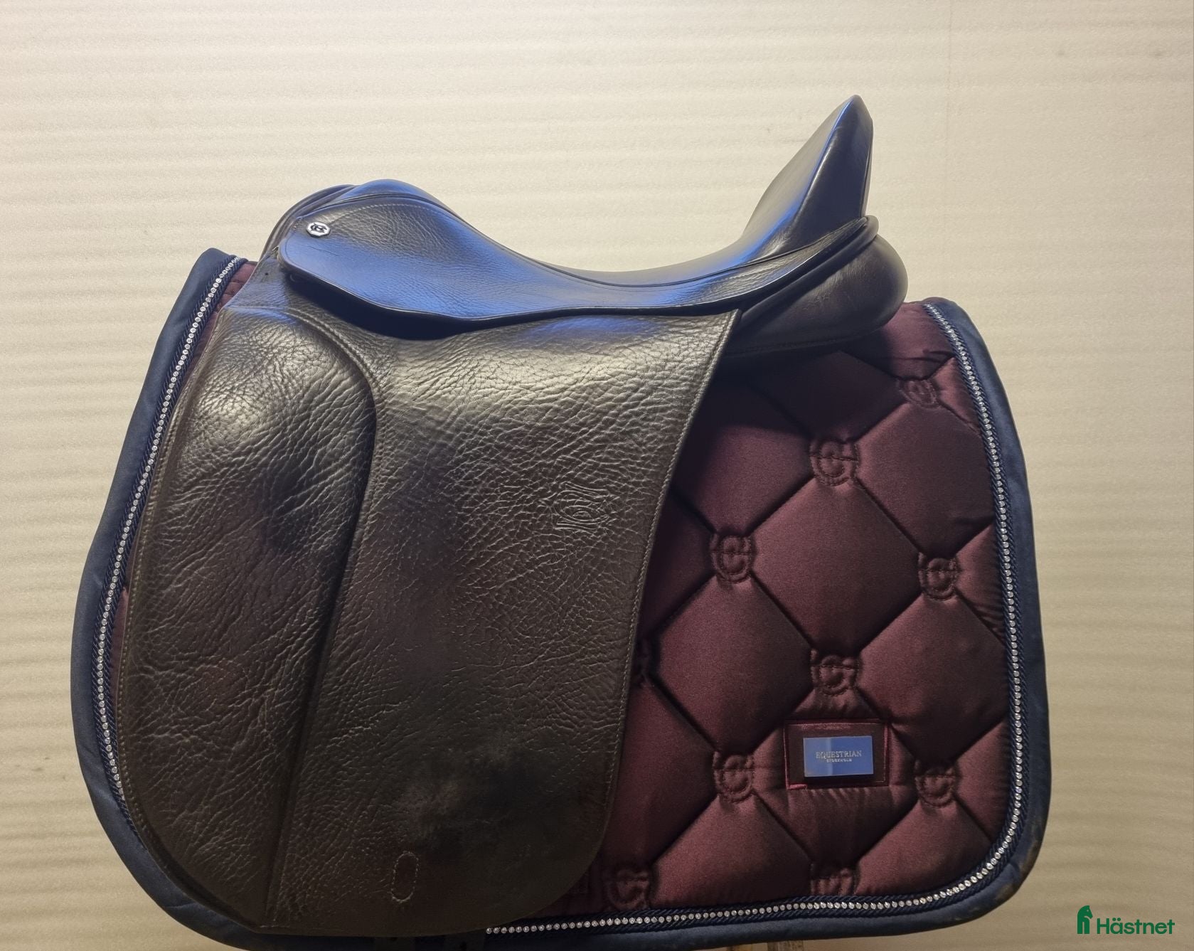 Sadlar hästutrustning till salu: Barnsby Crown dressyrsadel i Helsingborg - Annons 17