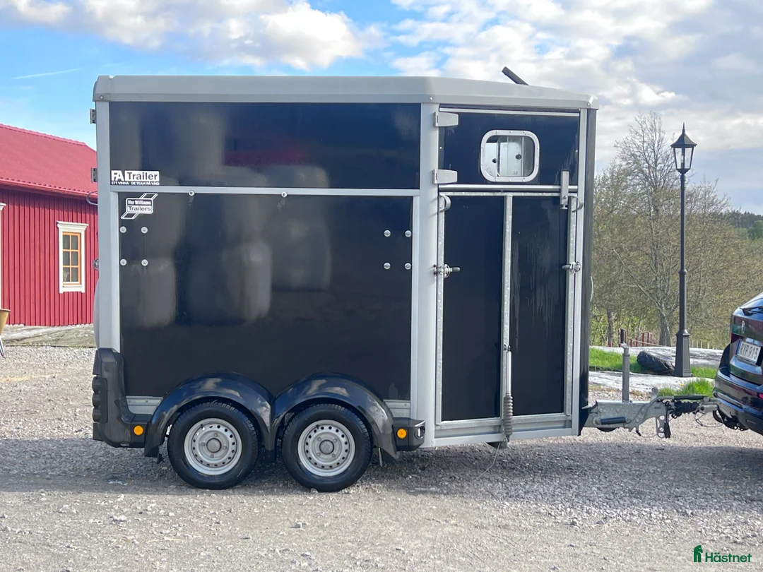Hästtransporter  fordon & transport till salu: ⭐️1,5-hästars ⭐️fronturlastning ⭐️hög lastvikt - Annons 2