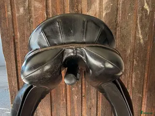 Sadlar hästutrustning Albion style dressyrsadel i Karlstad - Annons 3