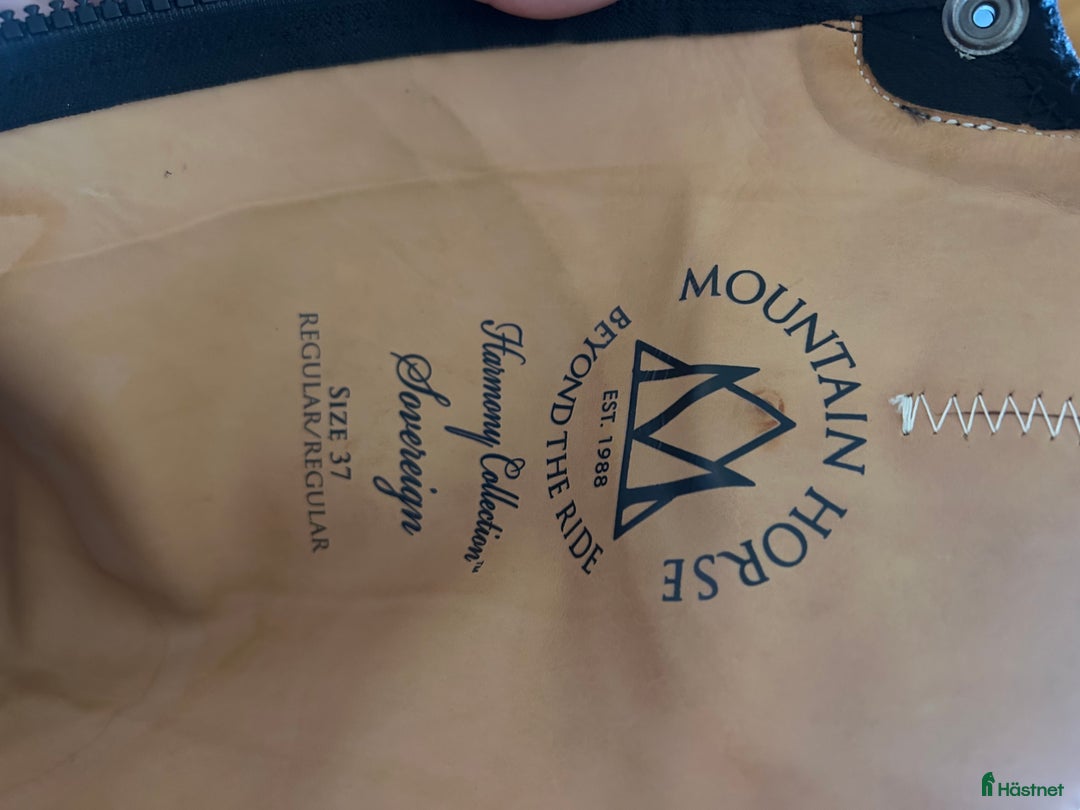 Ridstövlar ryttarutrustning till salu: Moutain Horse ridstövlar Sovereign  i Delsbo - Annons 5