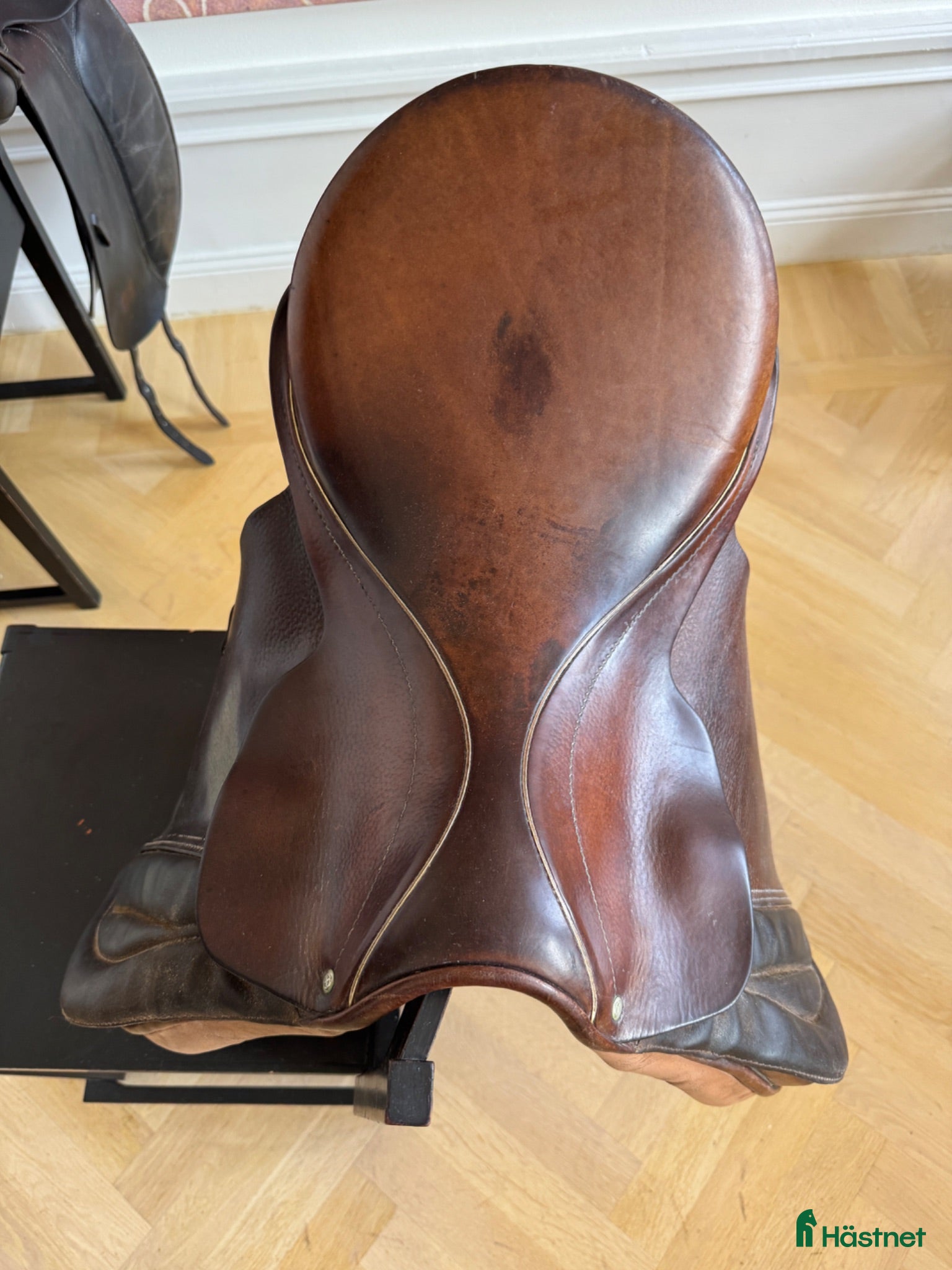 Sadlar hästutrustning till salu: Prestige dressyrsadel 17” M/33 – brun - Annons 2