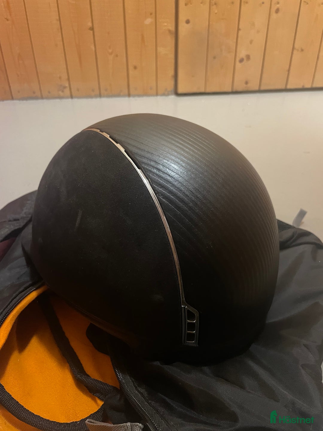 Hjälmar ryttarutrustning till salu: Samsheild i Söderhamn - Annons 2