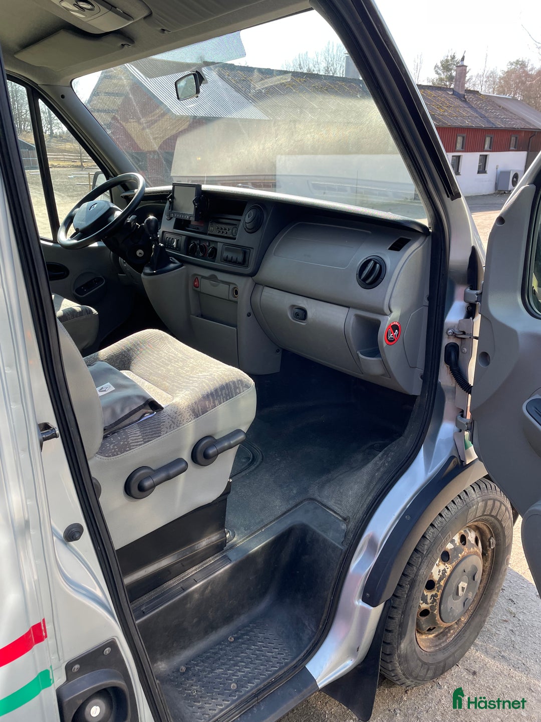 Hästlastbilar  fordon & transport till salu: Renault Master Theahult - Hästlastbil B-korts  i Herrljunga - Annons 6