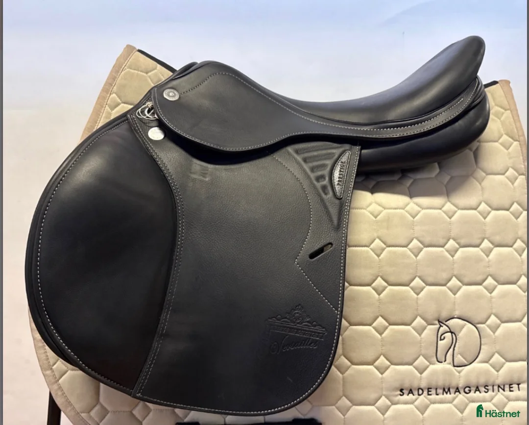 Sadlar hästutrustning till salu: Prestige Versilles hopp svart - Annons 1