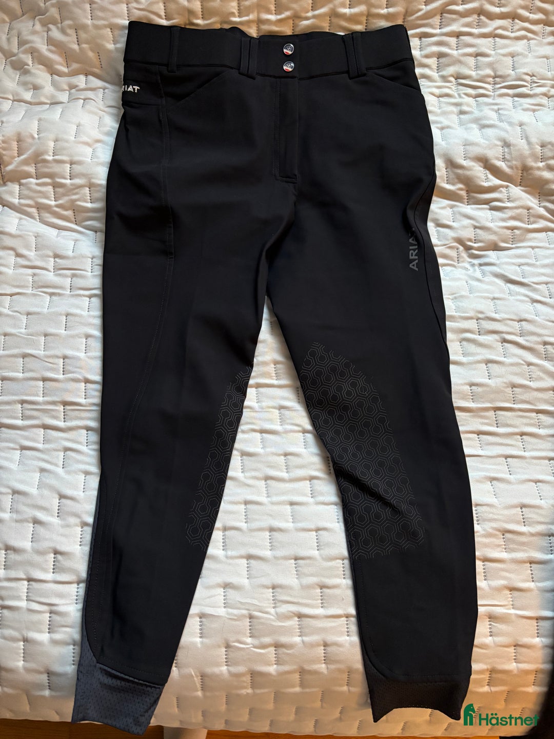 Ridbyxor ryttarutrustning till salu: Ariat ridbyxor säljes  i Bollnäs - Annons 2