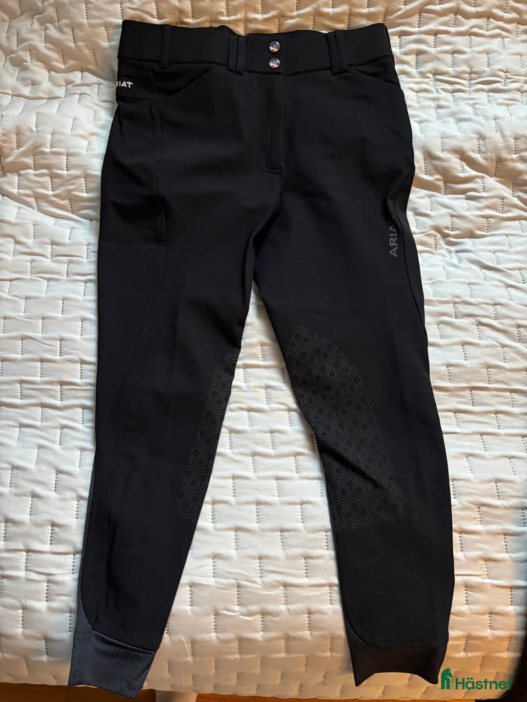 Ridbyxor ryttarutrustning till salu: Ariat ridbyxor säljes  i Bollnäs - Annons 2