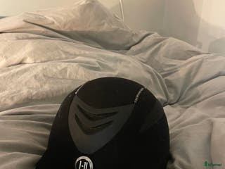 Hjälmar ryttarutrustning till salu: OneK hjälm - Annons 19