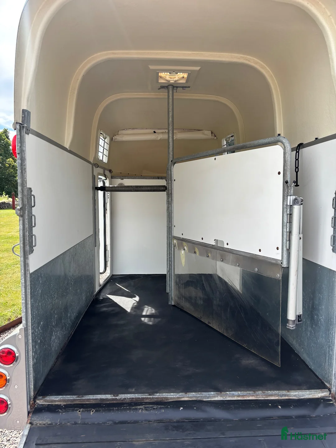 Hästtransporter  fordon & transport till salu: Thule Exellent - Annons 2