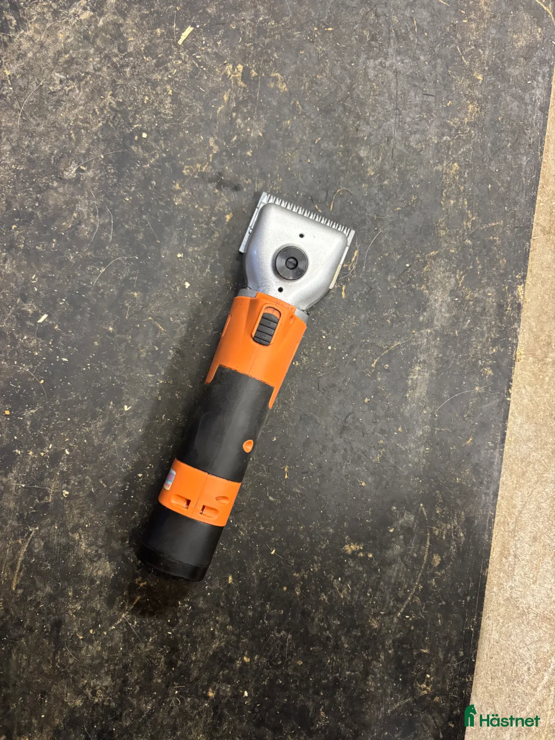 Övrig Hästutrustning hästutrustning till salu: Sladdlös klippmaskin i Kiruna - Annons 1