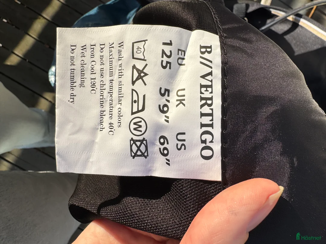 Täcken hästutrustning till salu: Virginia Summer Stable Rug Stalltäcke i Finspång - Annons 4