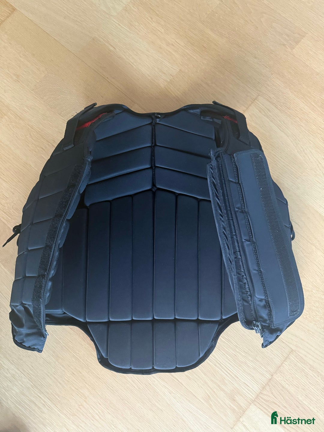 Säkerhetsvästar ryttarutrustning till salu: Säkerhetsväst  i Nättraby - Annons 4