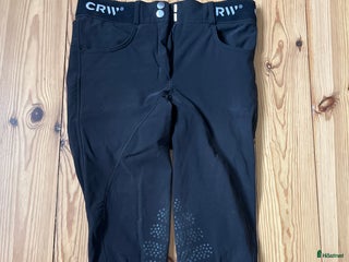 Ridbyxor ryttarutrustning till salu: Svarta CRW ridbyxor i Moholm - Annons 3