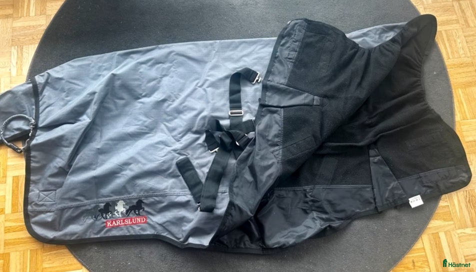Täcken hästutrustning Karlslund 200g 125 cm - Annons 16