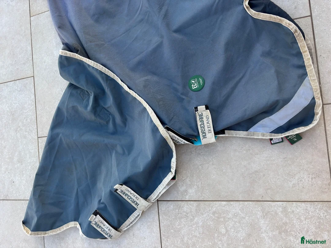 Täcken hästutrustning till salu: Regntäcke Amigo Eco 12 plus 0 g - fint skick! - Annons 2