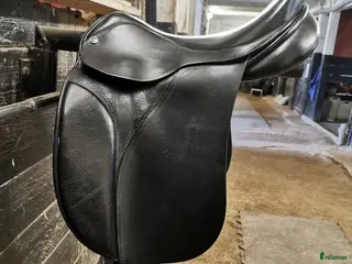 Sadlar hästutrustning Dressyrsadel Morris & Nolan 16" bomvidd 32 i Huddinge - Annons 3