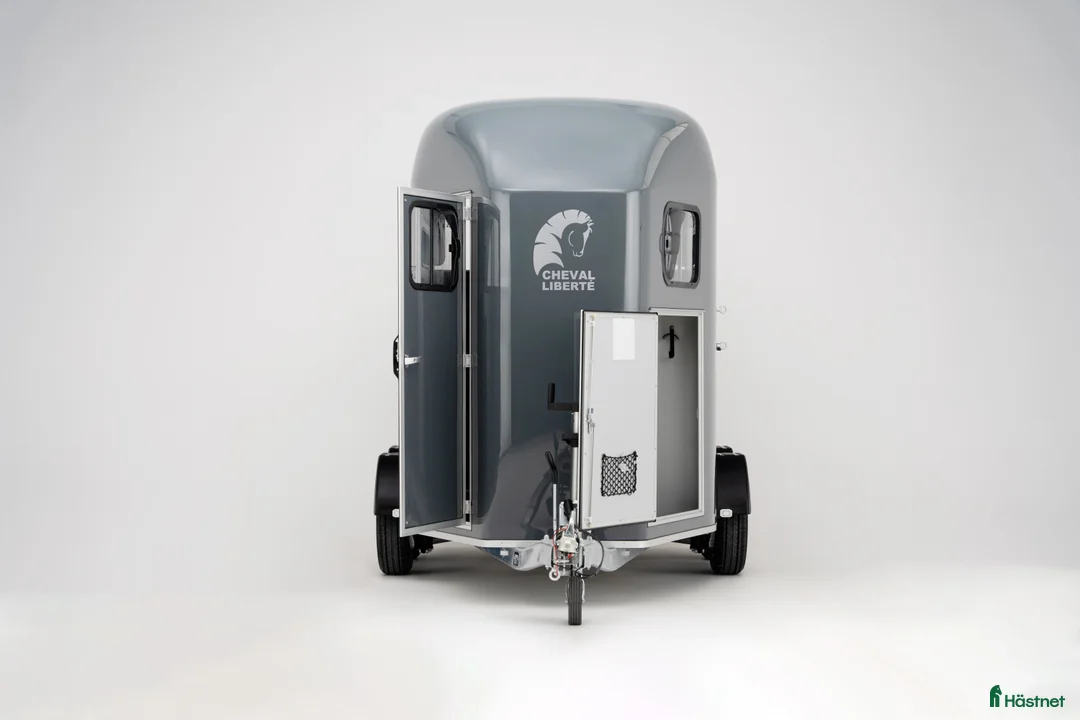 Hästtransporter  fordon & transport till salu: Cheval Liberté Gold 3 med sadelkammare - Annons 7