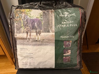 Täcken hästutrustning till salu: HORSEWARE AMIGO 200 g STABLE PLUS MEDIUM i Stockholm - Annons 4