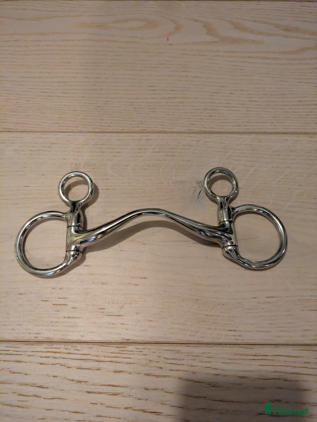 Bett hästutrustning till salu: Baucherbett strl 10, 5 från "Selmakerskan i Norr" i Huddinge - Annons 1