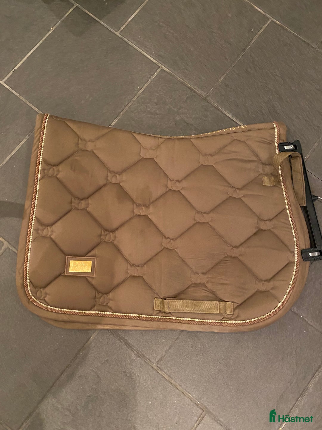 Schabrak & Vojlockar hästutrustning till salu: Champagne schabrak  i Tjureda - Annons 1