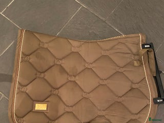 Schabrak & Vojlockar hästutrustning till salu: Champagne schabrak i Tjureda - Annons 3