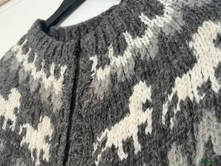 Övrigt Ridkläder ryttarutrustning till salu: Sparsamt använd! Karlslund stickad tröja i Alsen - Annons 1