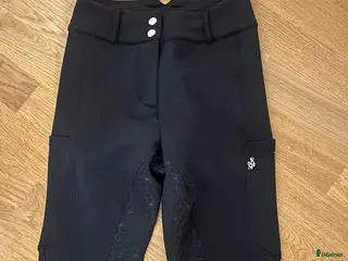 Ridbyxor ryttarutrustning till salu: Zaczess i Kristianstad - Annons 1