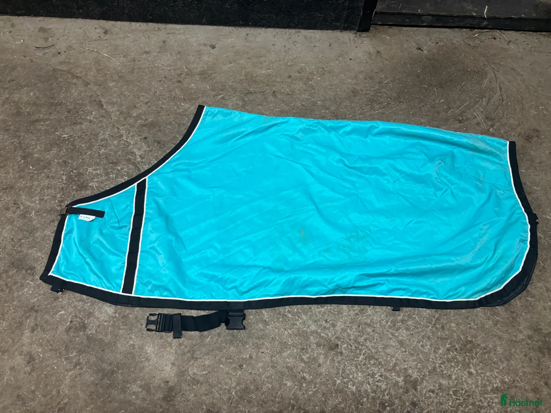 Täcken hästutrustning till salu: Täcke 125cm - Annons 1