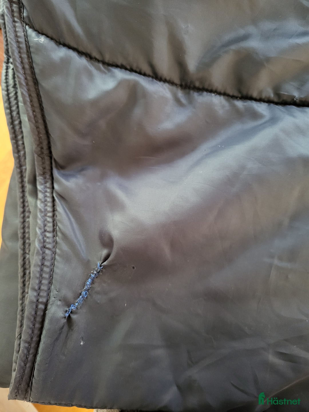 Täcken hästutrustning till salu: Horseware Mio stalltäcke 300g. i Torslanda - Annons 2