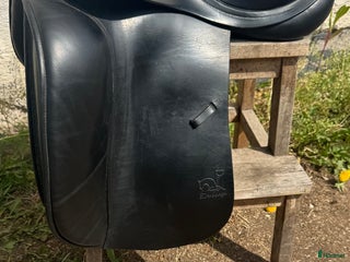 Sadlar hästutrustning till salu: Prestige Top dressage i Stockholm - Annons 2