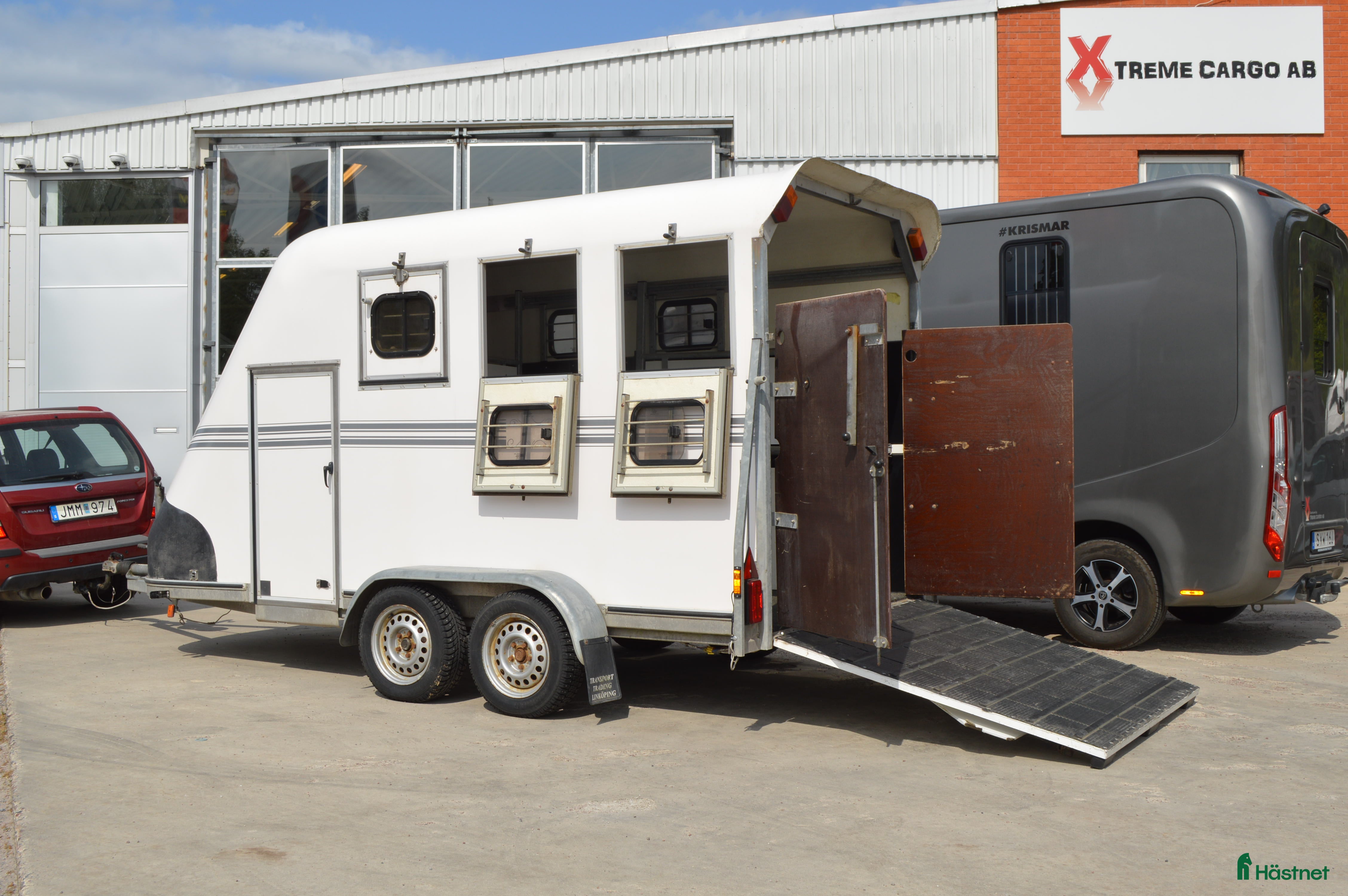 Hästtransporter  fordon & transport till salu: Boj Magnum Island 3 Snedställd Tot. vikt 1990kg - Annons 3